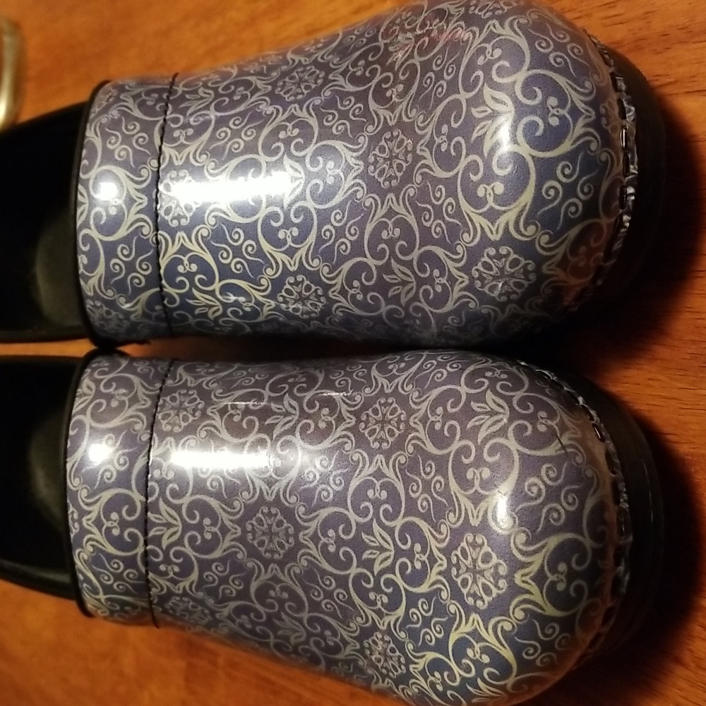 Women's Purple Patterned Slip-On Clogs